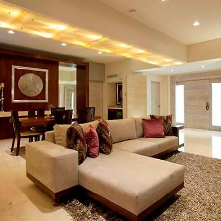 โรงแรมเอชเอส ฮอตสัน เลออง เลออน ภายนอก รูปภาพ