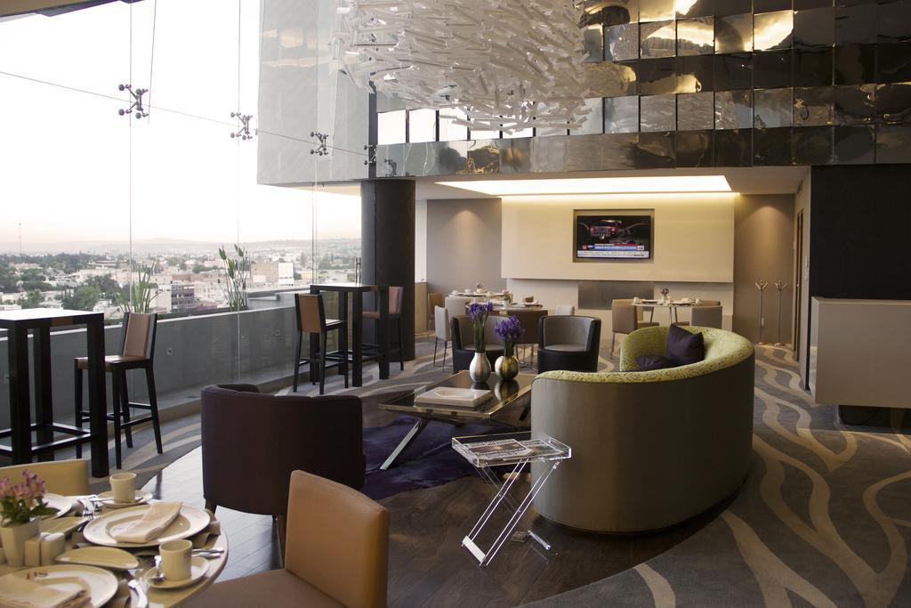 โรงแรมเอชเอส ฮอตสัน เลออง เลออน ภายนอก รูปภาพ