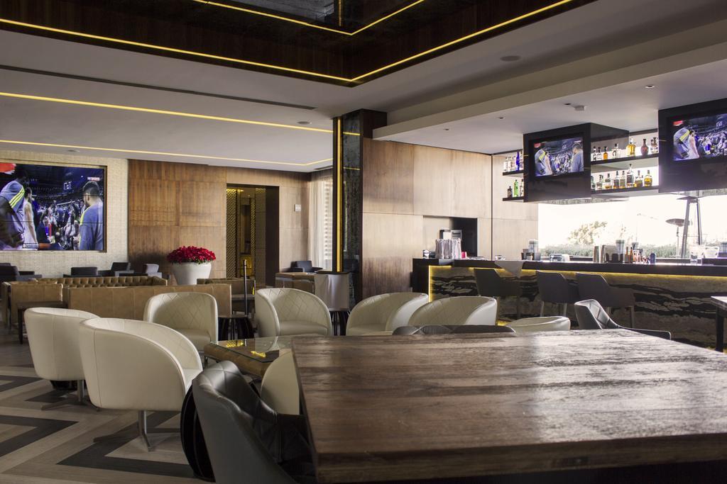 โรงแรมเอชเอส ฮอตสัน เลออง เลออน ภายนอก รูปภาพ